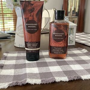 Bath & Body Works Mahogany Woods Men’s Bath and Body Wash